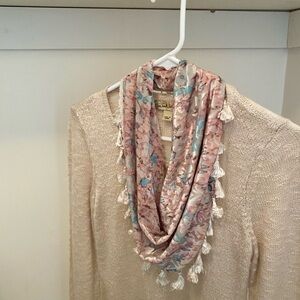 Ivory Women Petite sweater with tasseled scarf